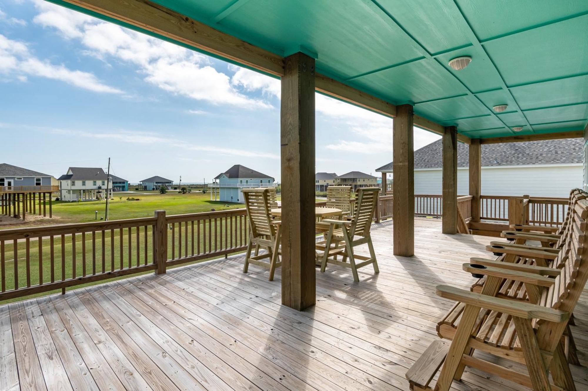 Stylish 4Br Crystal Beach Retreat Walk To Beach Bolivar Peninsula Exterior photo
